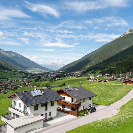 Apartment In Neustift In The Stubai Valley นอยชติฟ อิม ชตูไปทัล ภายนอก รูปภาพ